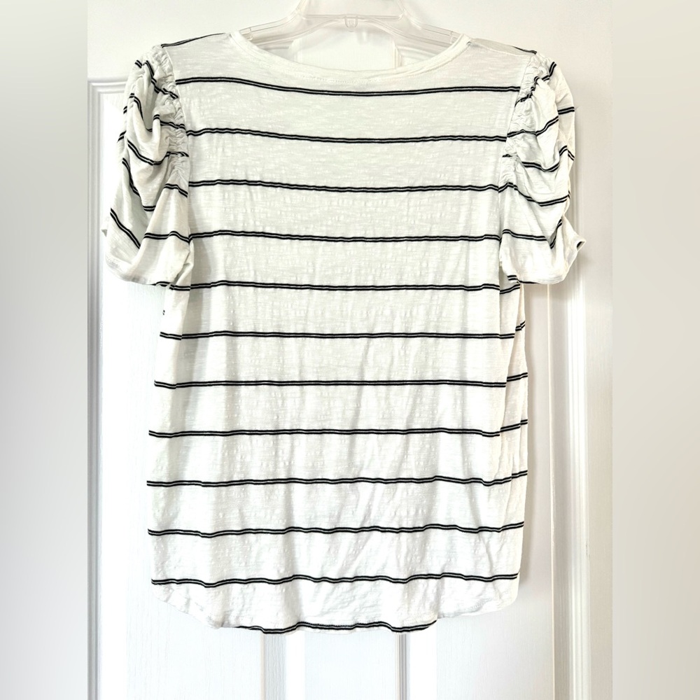 Green Envelope Black and White Striped Short Sleeve Top w/ Puffy Sleeves Medium - Picture 4 of 4